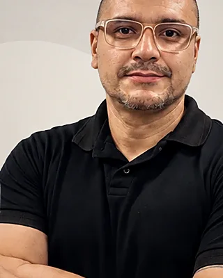 Tiago Esteves